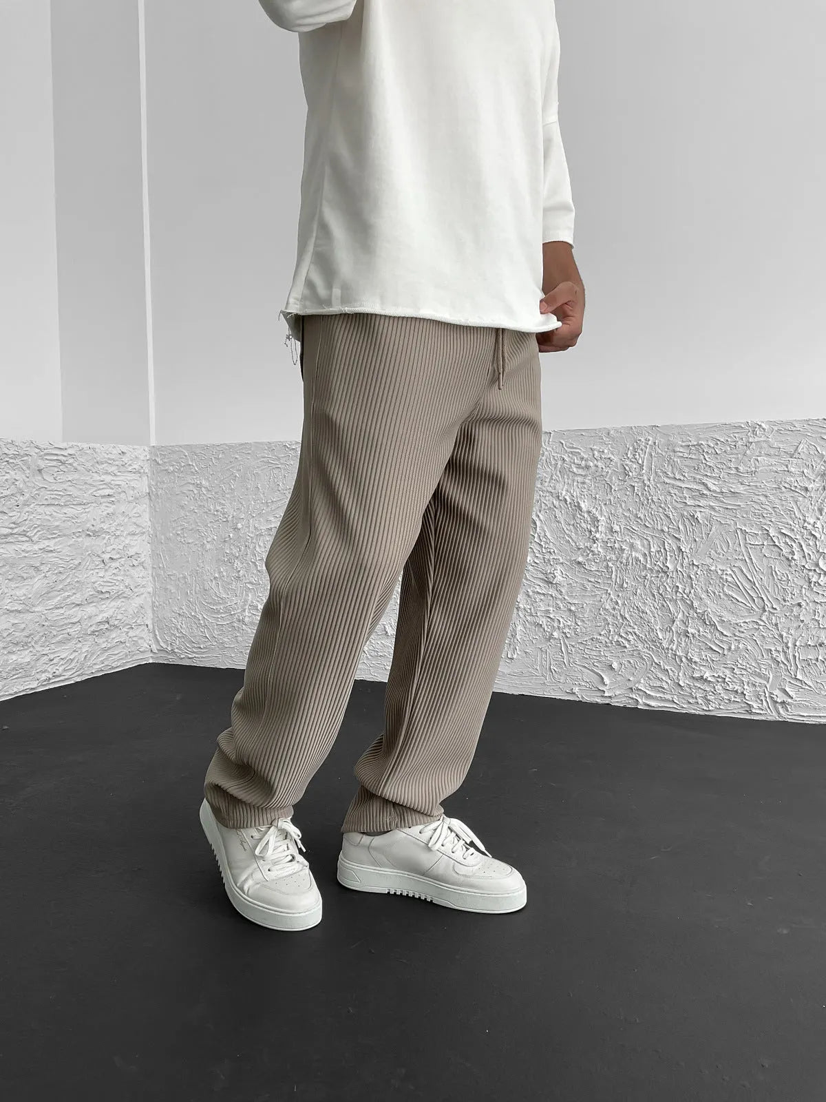Nero - Ribbed Relaxed Fit Trousers