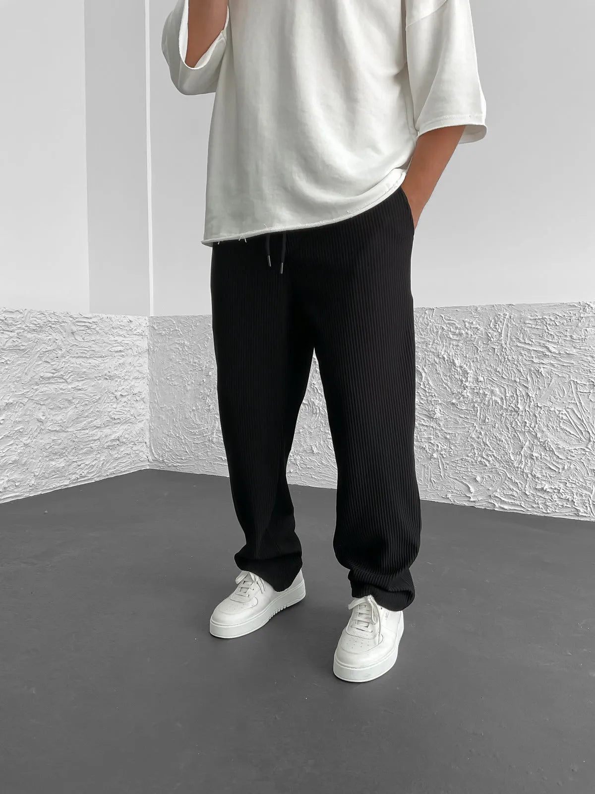 Nero - Ribbed Relaxed Fit Trousers