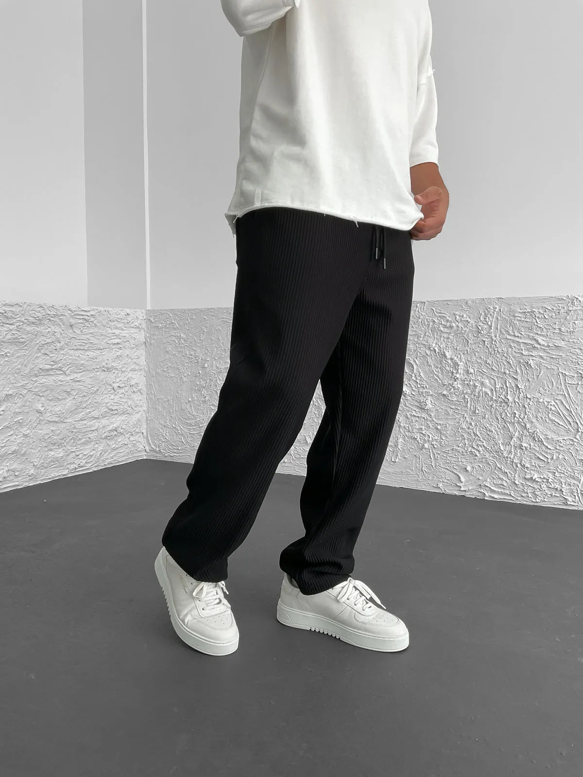 Nero - Ribbed Relaxed Fit Trousers