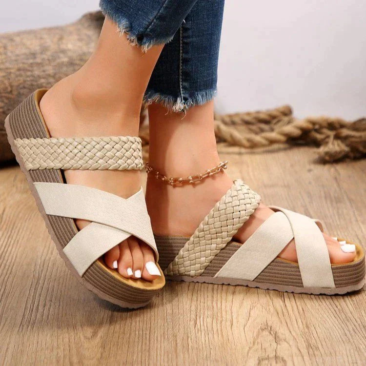 Women's Chic Cozy Comfort Sandals - Nikki