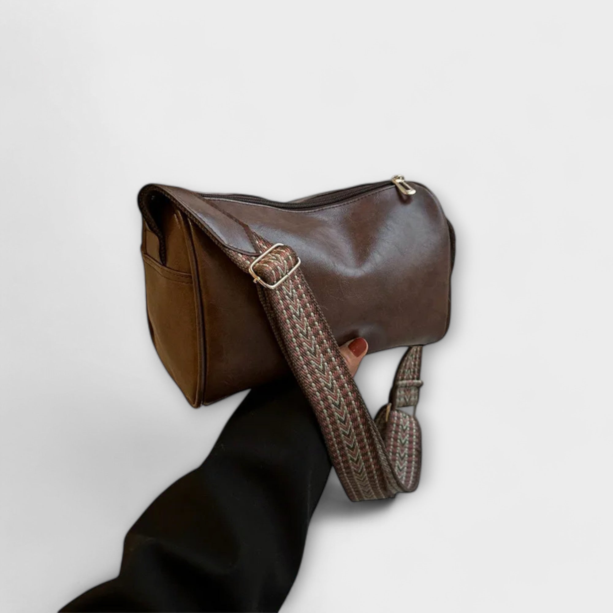 Women's Vintage Crossbody Bag – Adjustable Strap | Xylo