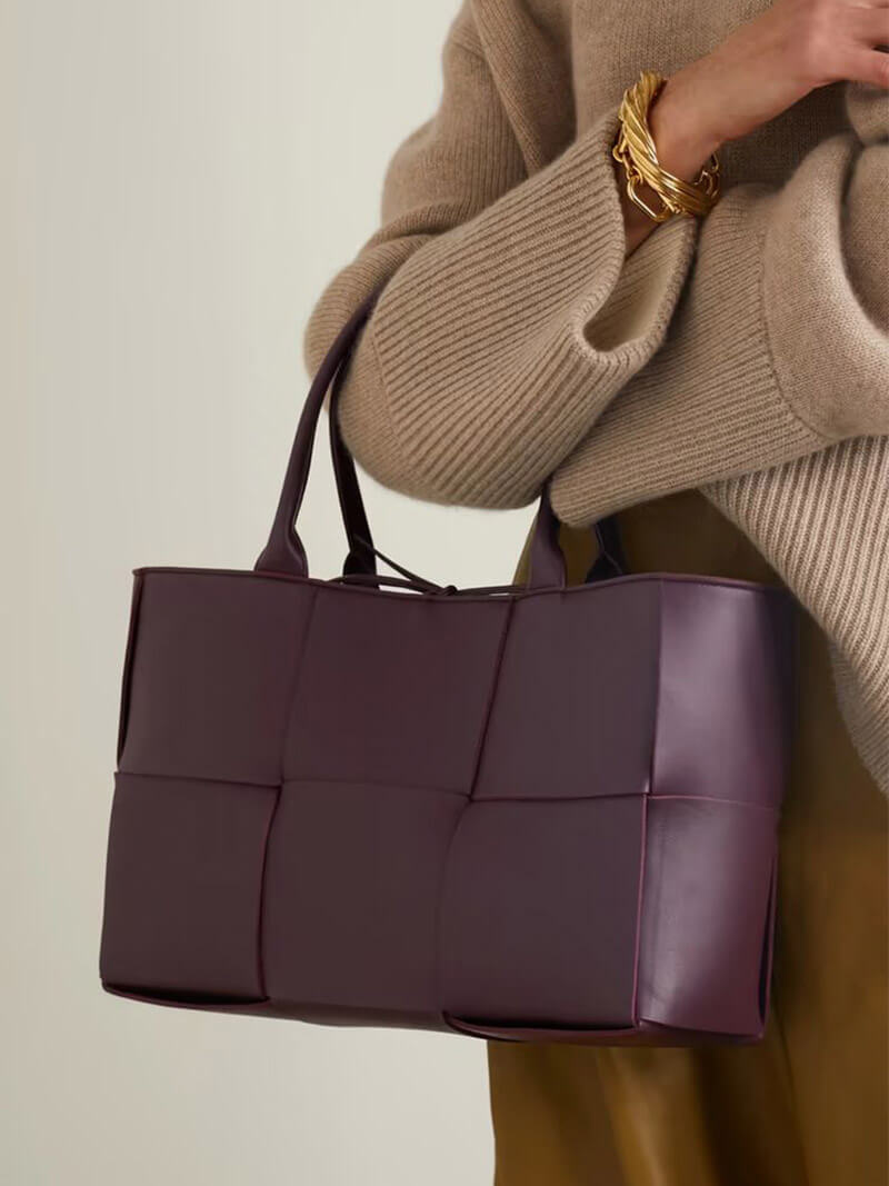 Checkered Handbag | Daphne