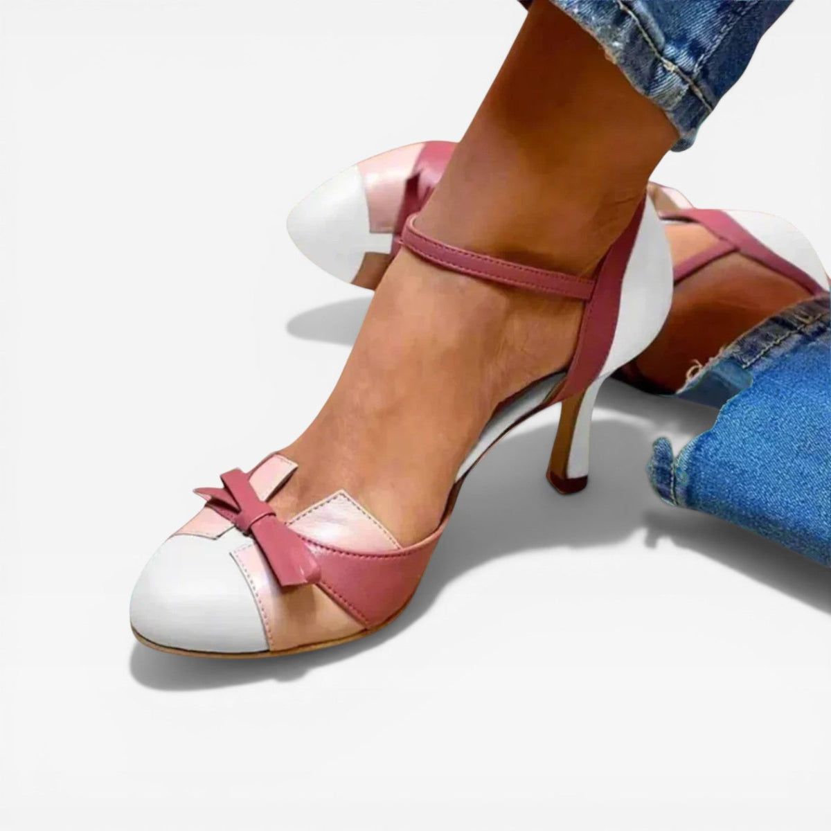 Women's Two-Tone Mary Jane Low Heel Pumps – Vintage Style | Frensham
