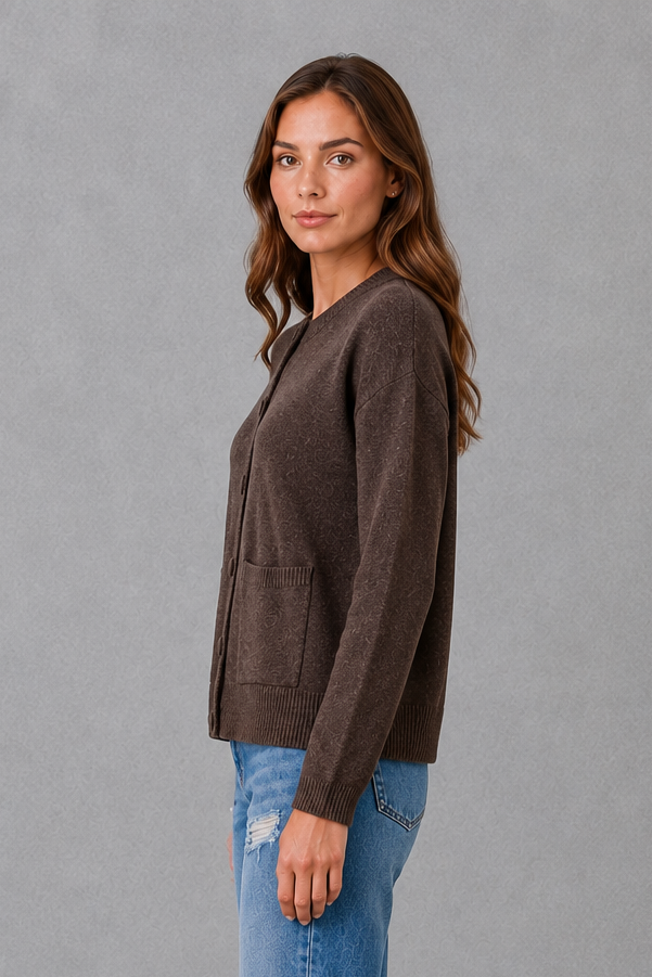 Women’s chunky knit cardigan with a thick textured finish, classic round neckline, long sleeves, and a relaxed loose-fit silhouette.