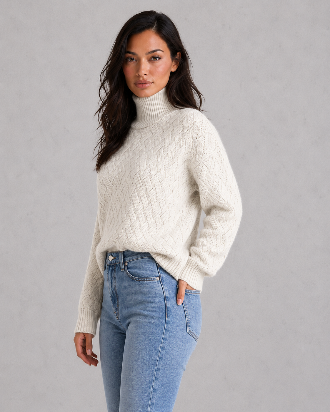 Women's cashmere chainette turtleneck sweater in a soft-touch knit with a classic high neckline and luxurious autumn-winter styling.