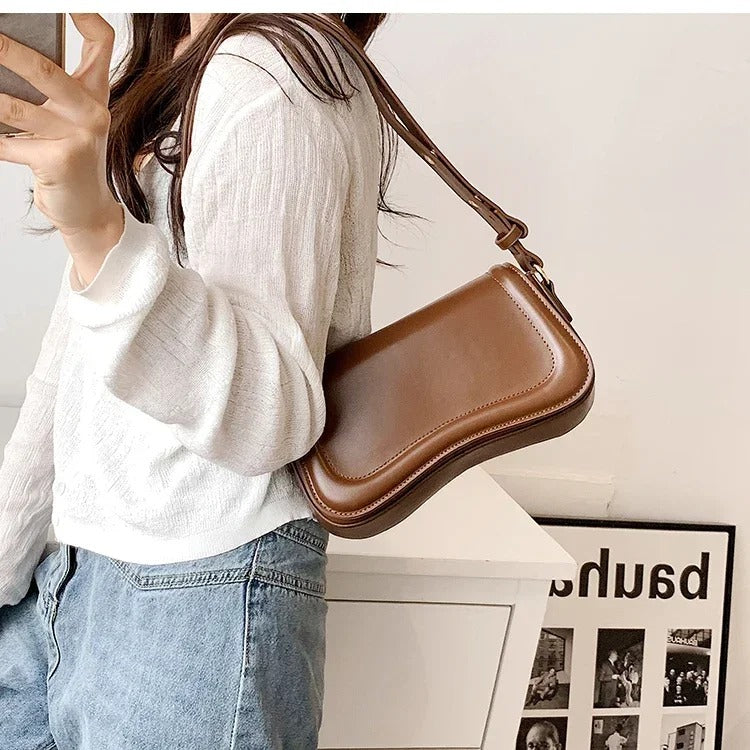 Women's Leather Flap Crossbody Bag with Adjustable Strap | Cadence