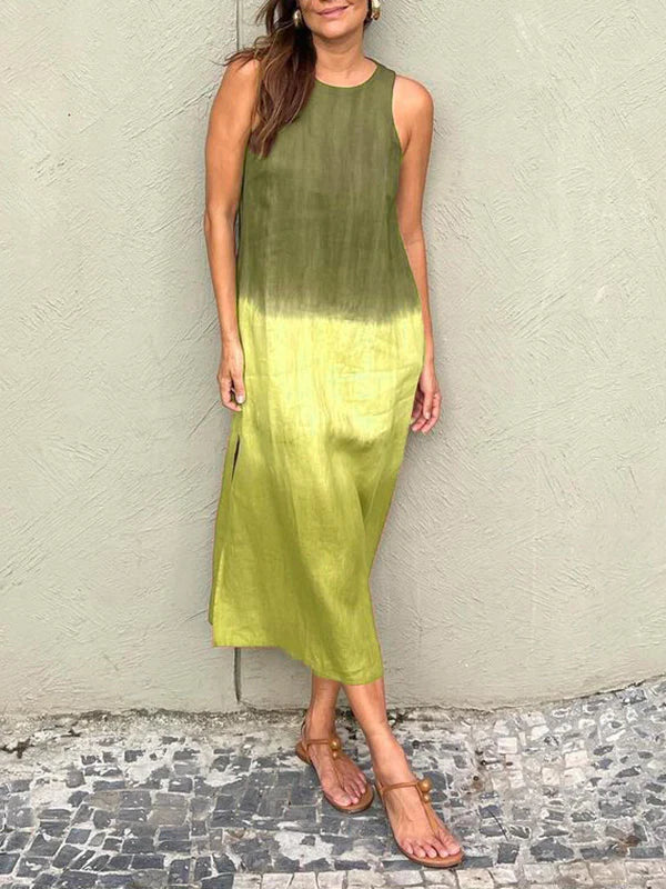 Women’s printed maxi dress with relaxed fit and flowing silhouette.