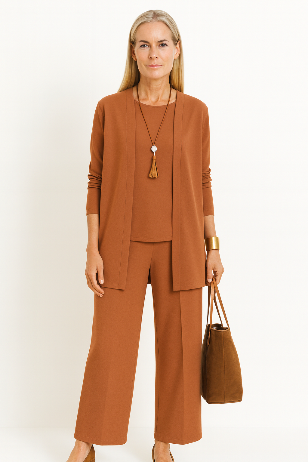 Women’s elegant three-piece outfit set with relaxed fit and lightweight fabric.