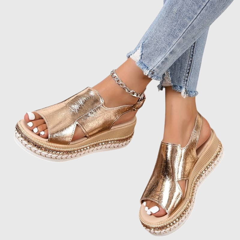 Women’s comfort sandals with cushioned sole, supportive heel, and slip-resistant grip for everyday walking and casual wear.