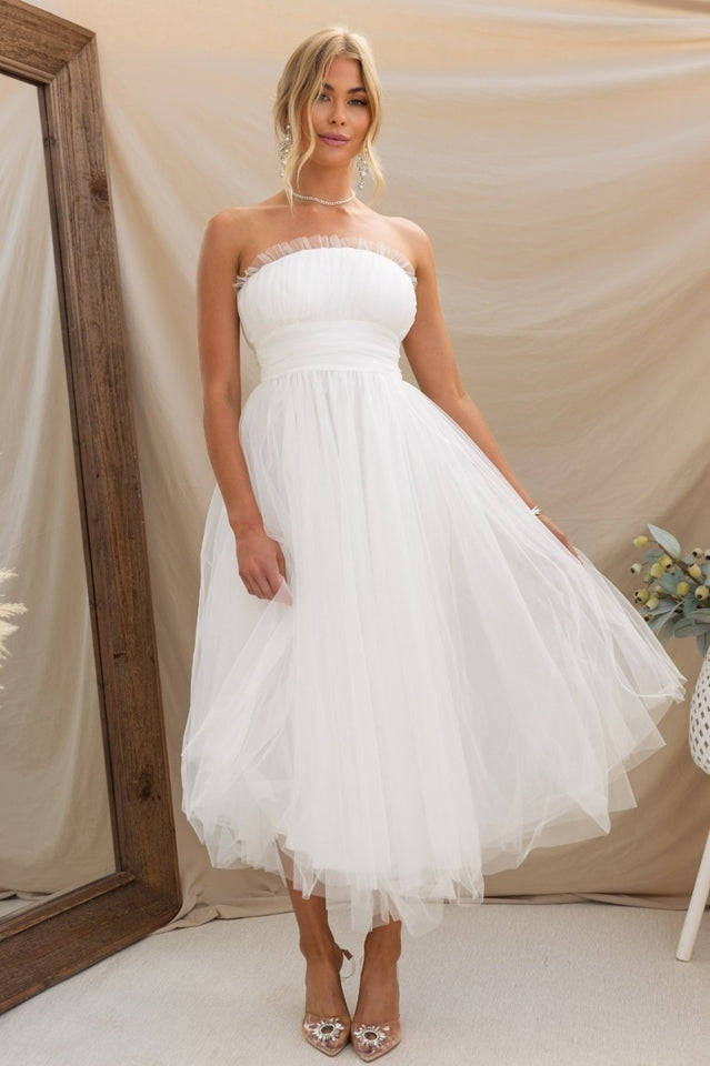 Women’s strapless maxi dress with tulle overlay and padded bust