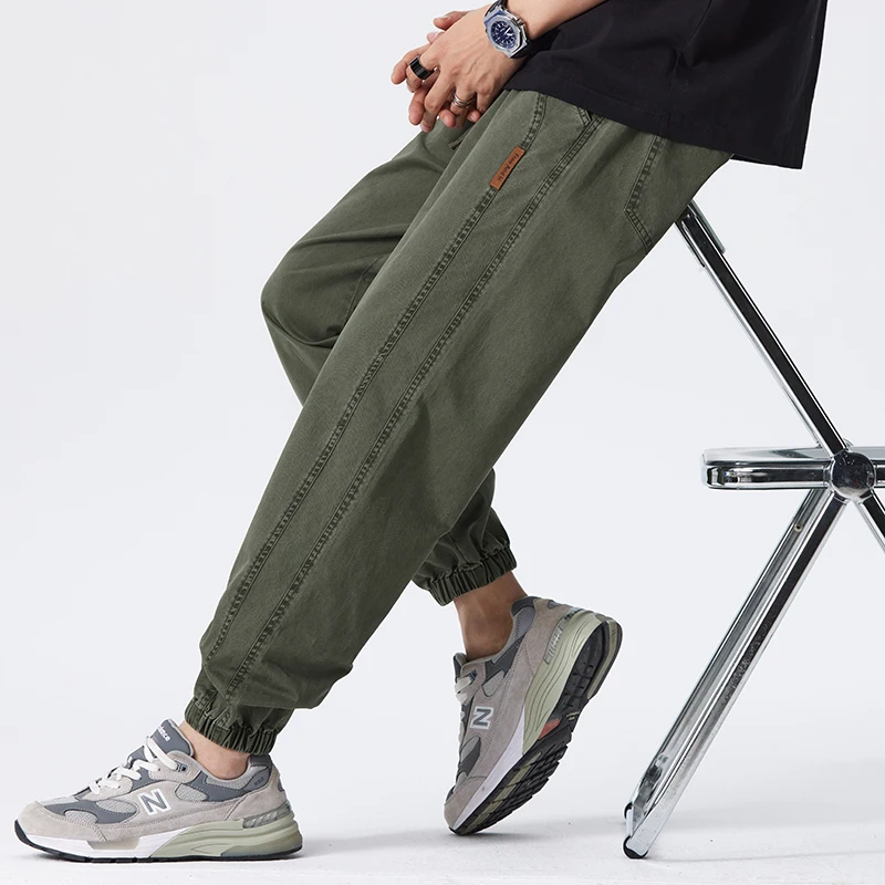 Men's 100% cotton joggers with elastic waistband and ankle cuffs