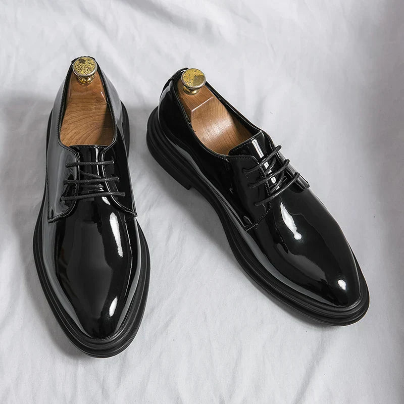 Men’s black derby lace-up shoes with high-gloss finish and sleek design