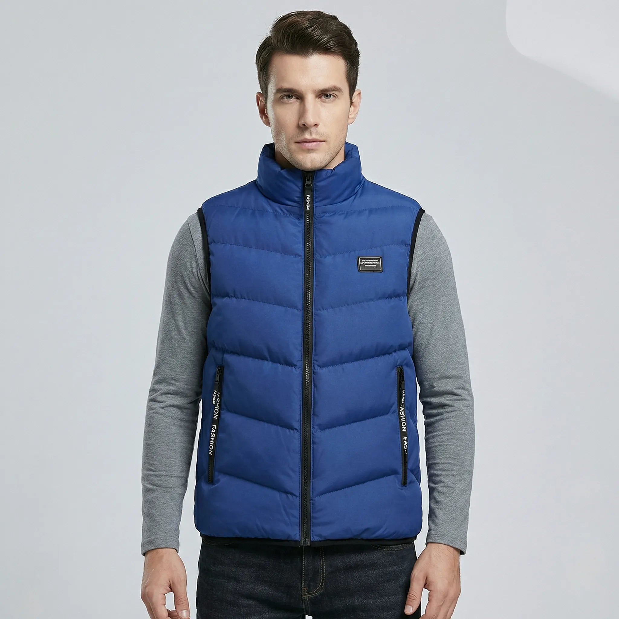 Men’s quilted sleeveless vest with front zipper and pockets