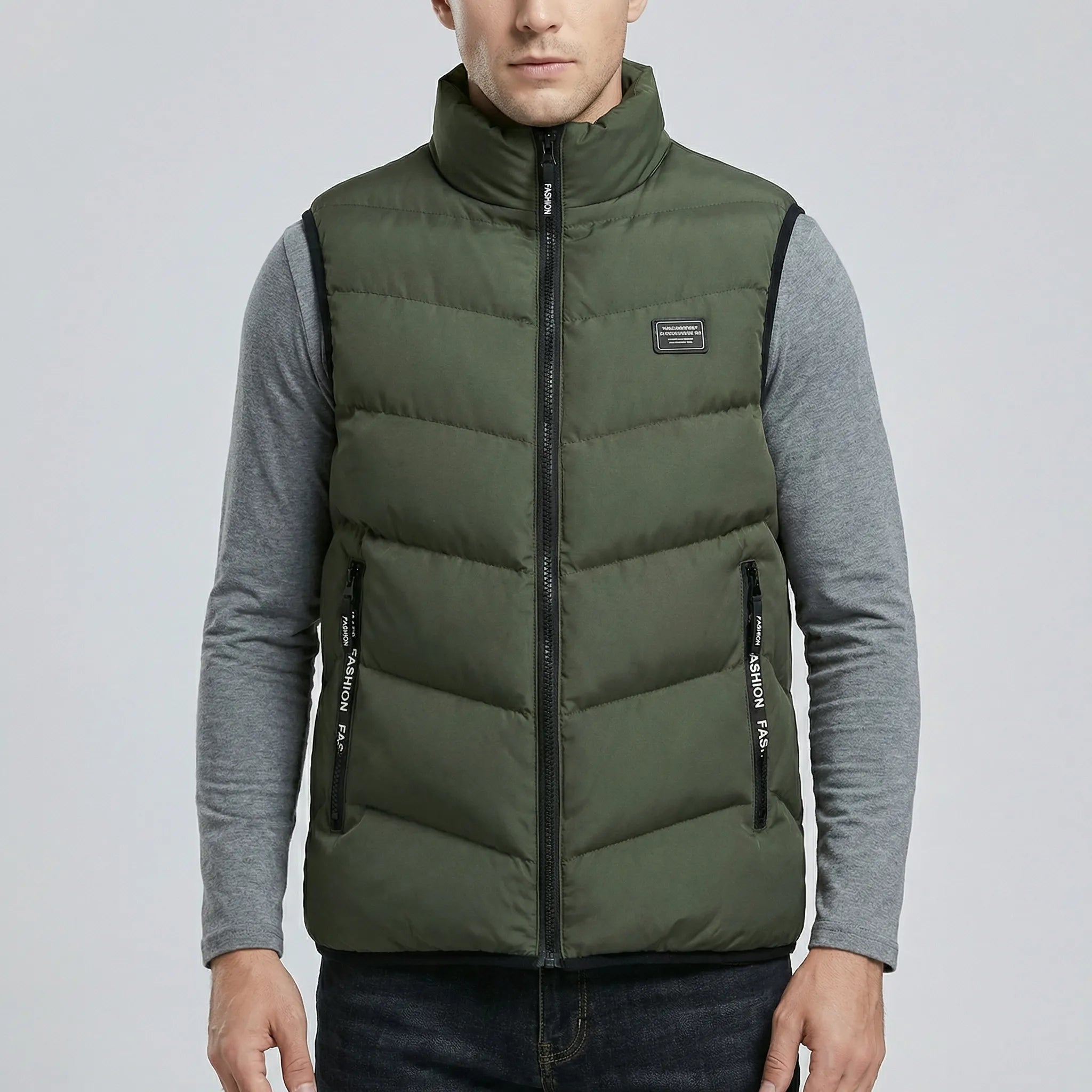 Men’s quilted sleeveless vest with front zipper and pockets
