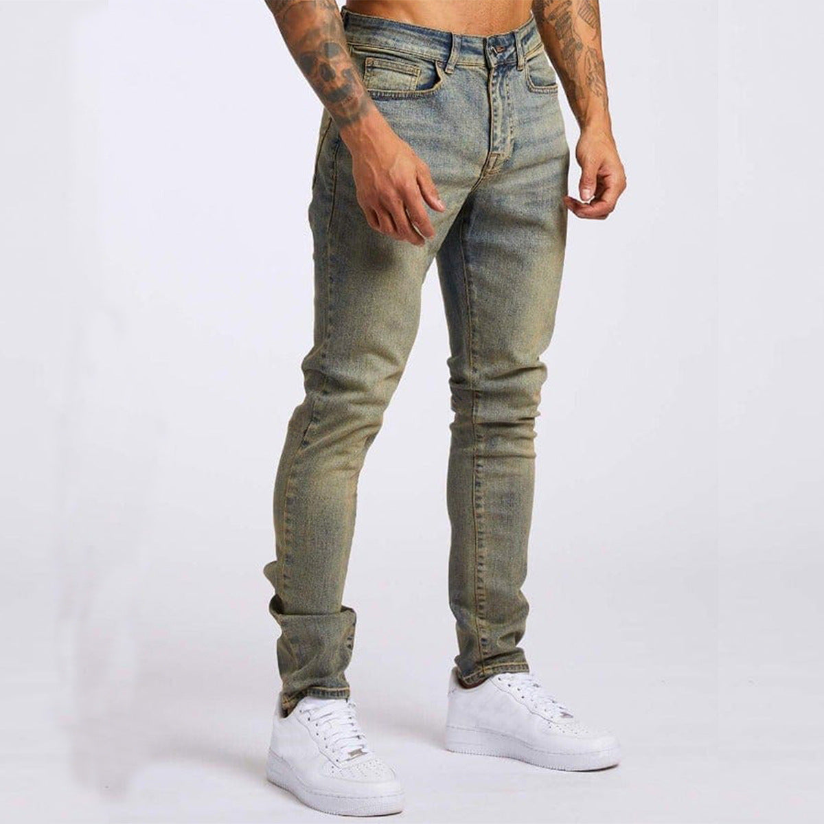 Men’s slim fit tapered denim jeans with mid rise waist and 5 pocket design for casual and smart casual wear