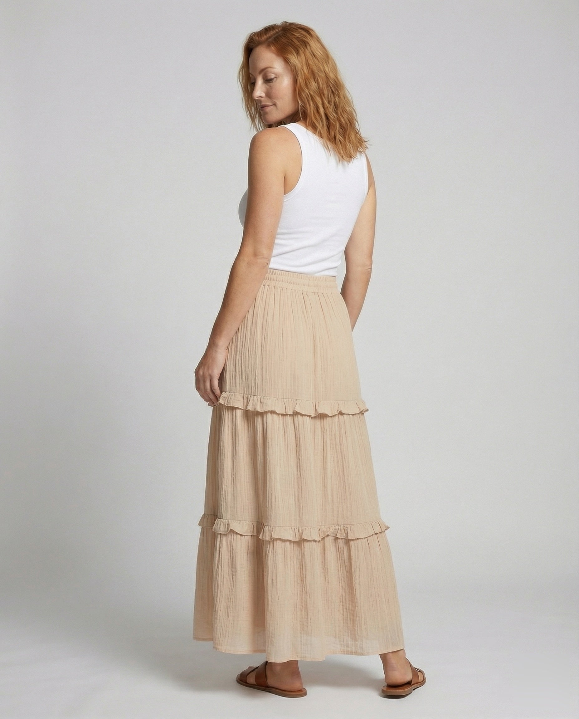 Women’s crinkle tiered maxi skirt with elastic waistband and drawstring