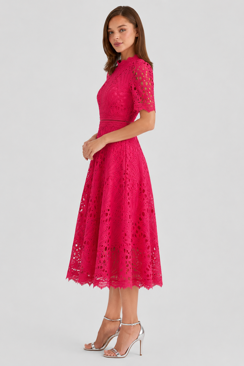 Women’s lace midi dress featuring a scoop neckline, lightweight lace fabric, and a relaxed midi-length silhouette, suitable for formal occasions, dinners, and casual wear.
