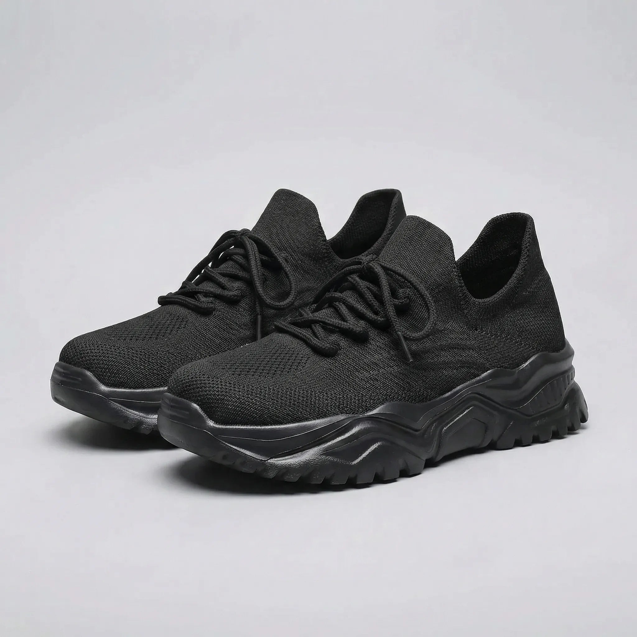 Women’s knit sneakers with breathable upper and cushioned sole