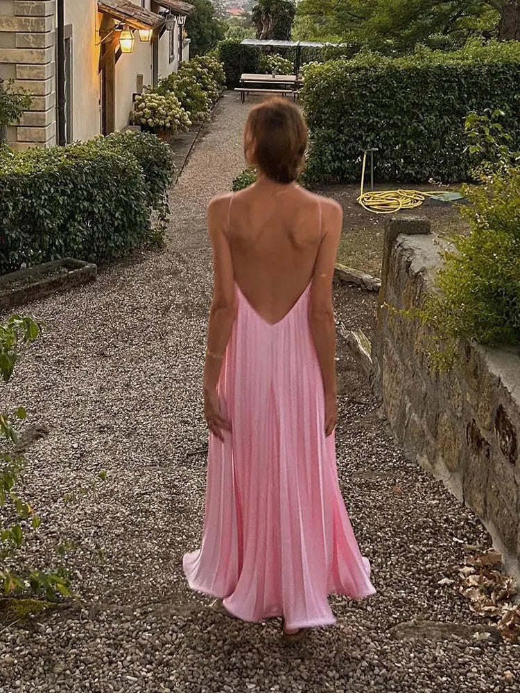 Women’s pleated halter neck maxi dress with open back
