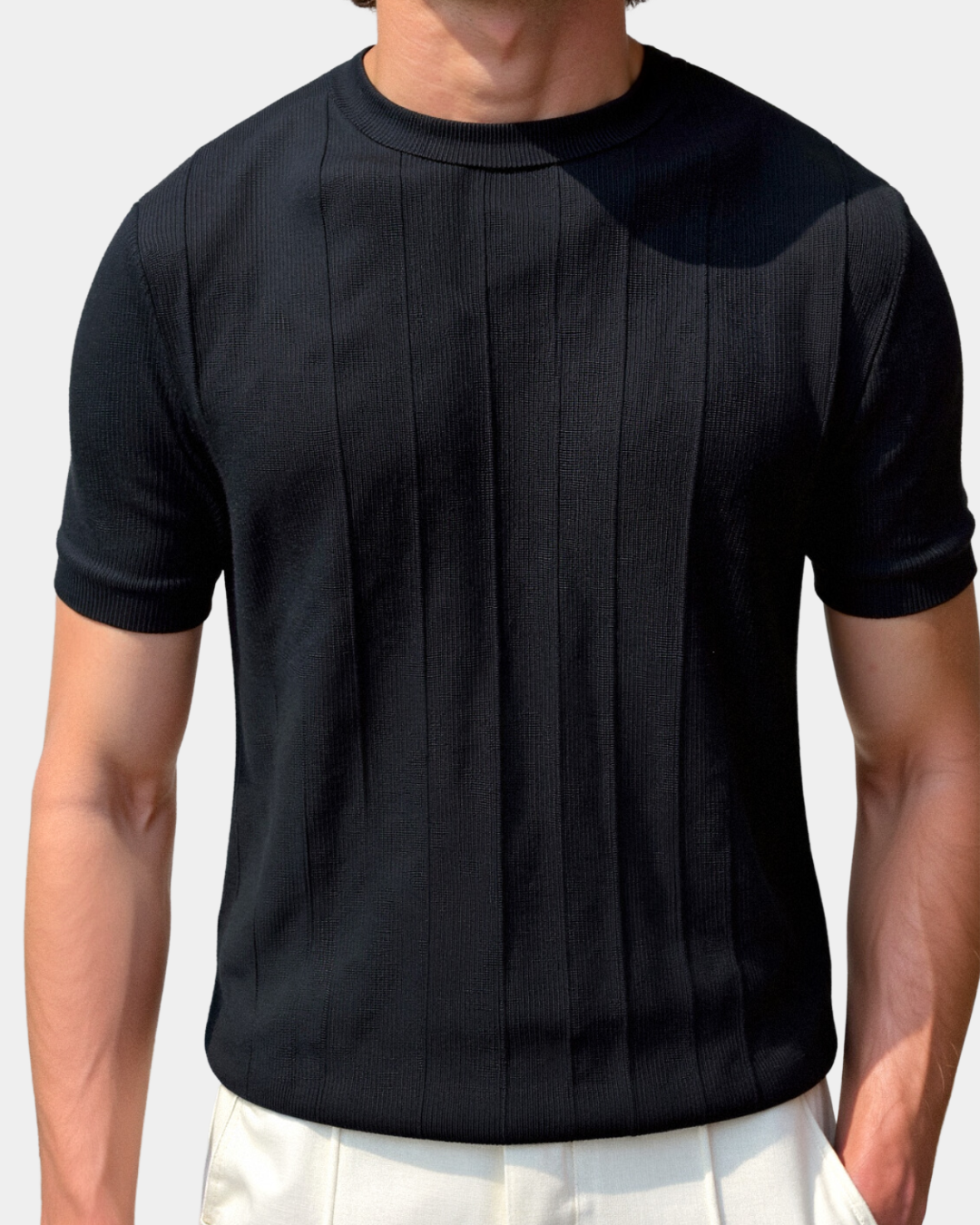 Old Money Gestreiftes T-Shirt mit Rundhalsausschnitt - Schwarz